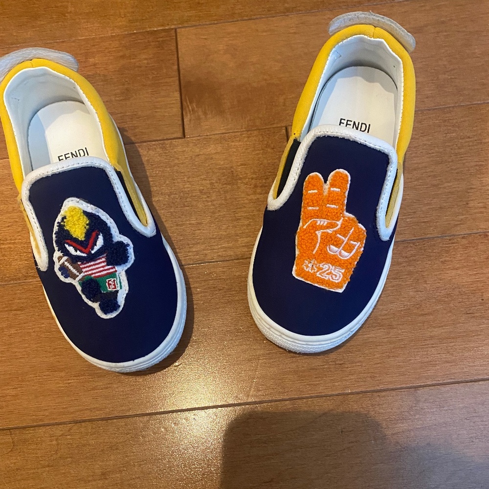 Fendi boys euro size 24 sneakers